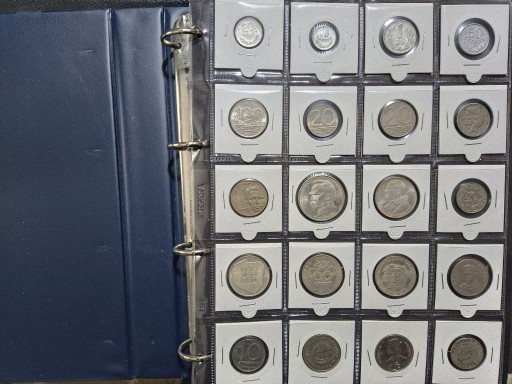 Zdjęcie oferty: Stary klaser pełny ciekawych monet w kartonikach