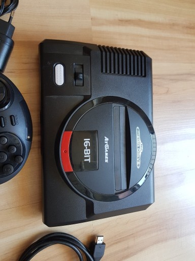 Zdjęcie oferty: Sega Genesis konsola HDMI Pady 2.4Ghz