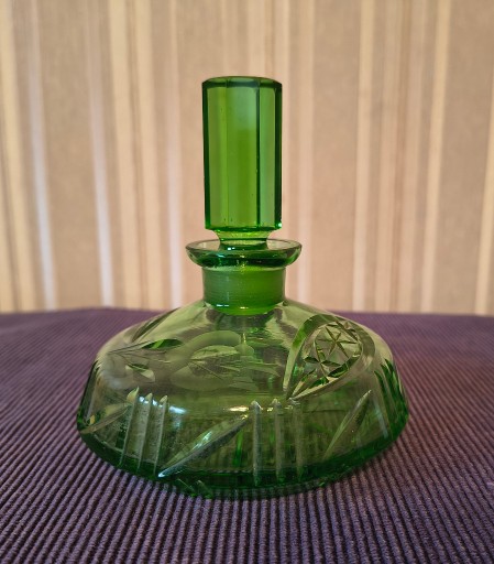 Zdjęcie oferty: Mała kryształowa karafka