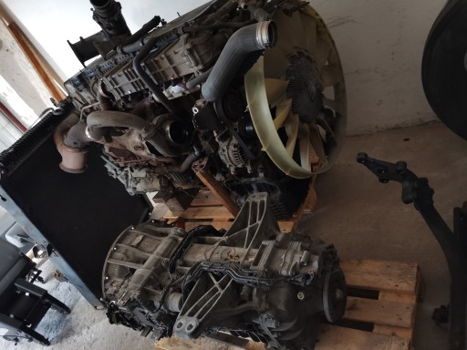 Zdjęcie oferty: Silnik i skrzynia Mercedes Actros MP 4