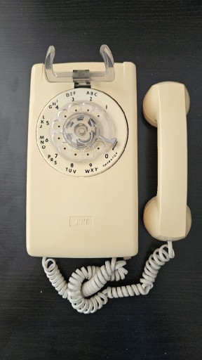 Zdjęcie oferty: Telefon ITT model 554 vintage