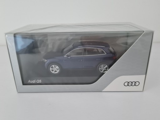 Zdjęcie oferty: Modelik AUDI Q5 2016 1:43 Oryginał