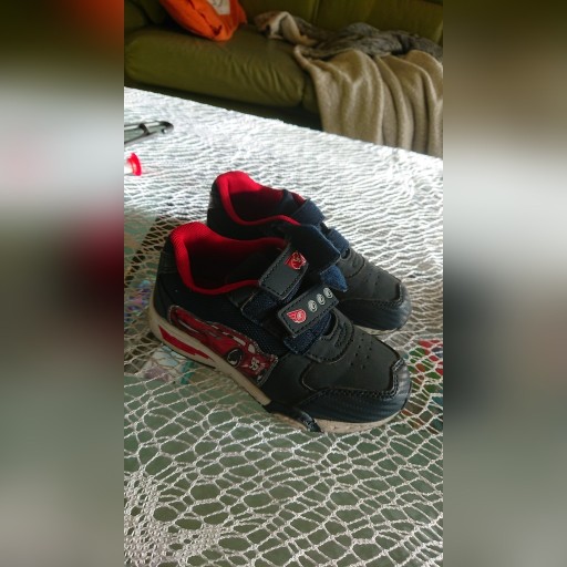 Zdjęcie oferty: Buty rzepy 30