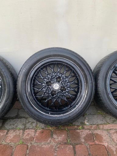 Zdjęcie oferty: Felgi aluminiowe na kołach 195/50 R15