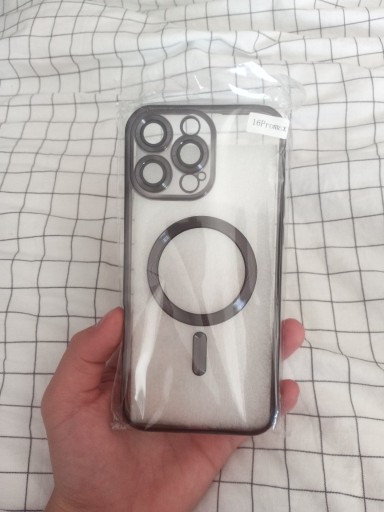 Zdjęcie oferty: PLECKI ETUI DO IPHONE 16 PRO MAX CZARNE PRZEŻROCZYSTE WZMOCNIONE