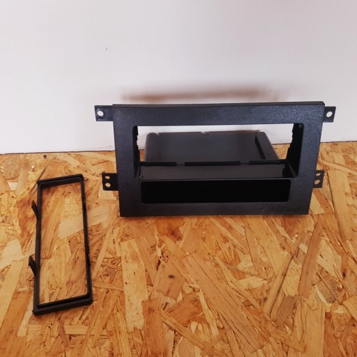 Zdjęcie oferty: Honda Ridgeline - ramka pod radio