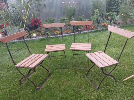 Zdjęcie oferty: Stare krzesla ogrodowe 4 sztuki  z PRL