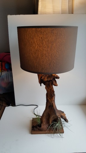 Zdjęcie oferty: Lampka nocna z drewna do salonu do sypialni - drif