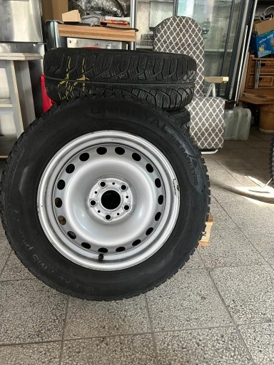 Zdjęcie oferty: Komplet felgi z oponami zimowymi