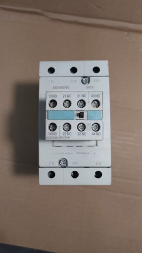 Zdjęcie oferty: Stycznik Siemens 3rt1045-1ap04