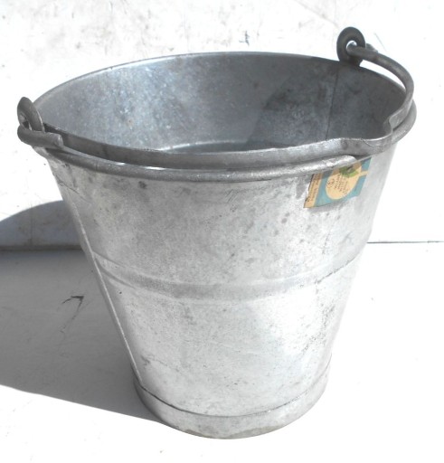 Zdjęcie oferty: Wiadro studzienne ocynkowane OFNE Olkusz, 10 l, wzmocnione