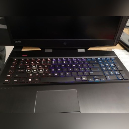 Zdjęcie oferty: Hp Omen 17 RTX 2070 i7 9750h 16GB DDR4 2666 Gwara.