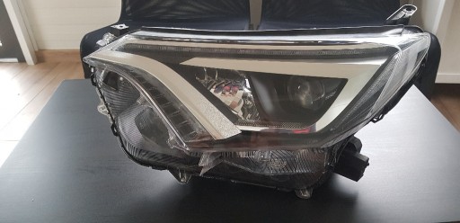 Zdjęcie oferty: TOYOTA RAV4 LAMPA REFLEKTOR PRZÓD FULL LED