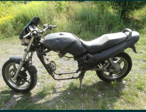 Zdjęcie oferty: Suzuki VX 800 w całości na części z papierami 