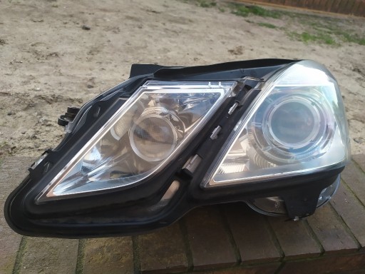 Zdjęcie oferty: LAMPA LEWA BIXENON SKRĘTNY MERCEDES W212 2009-2013