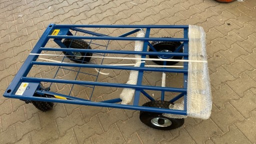 Zdjęcie oferty: Wózek platformowy na kołach pneumatycznych 