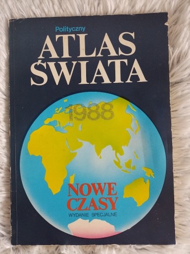 Zdjęcie oferty: POLITYCZNY ATLAS ŚWIATA 1988
