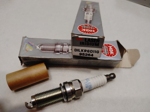 Zdjęcie oferty: świece NGK 95264 DILKR6D11G 2szt cena za komplet nowe