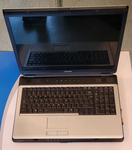 Zdjęcie oferty: Laptop Notebook Toshiba Satellite L350D komputer 