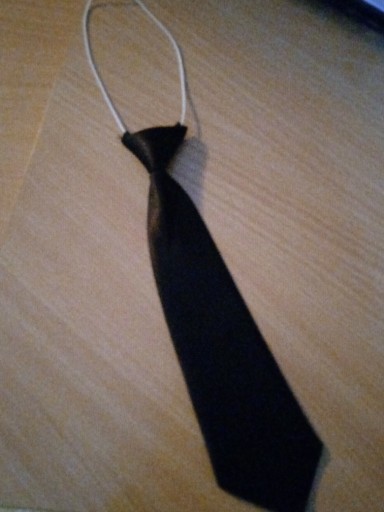Zdjęcie oferty: Czarny krawat dla dziecka