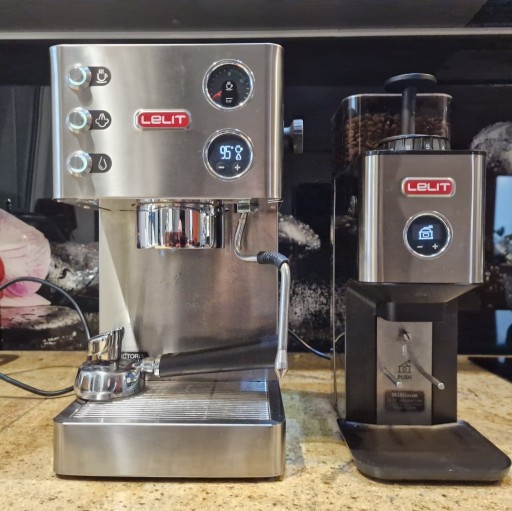 Zdjęcie oferty: Ekspres kolbowy do kawy ZESTAW Lelit Victoria  PL91T młynek William PL72