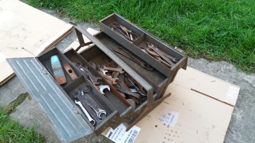 Zdjęcie oferty: Porządki garażowe skrzynka klucze narzędzia TANIO
