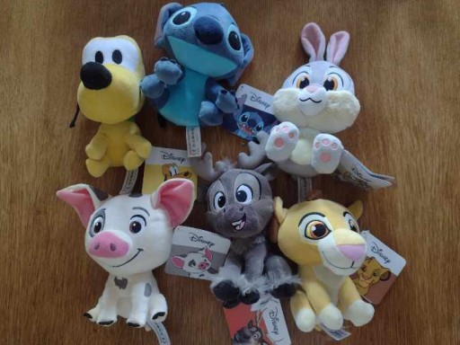 Zdjęcie oferty: DISNEY Maskotki Komplet 6 sztuk na Dzień Dziecka