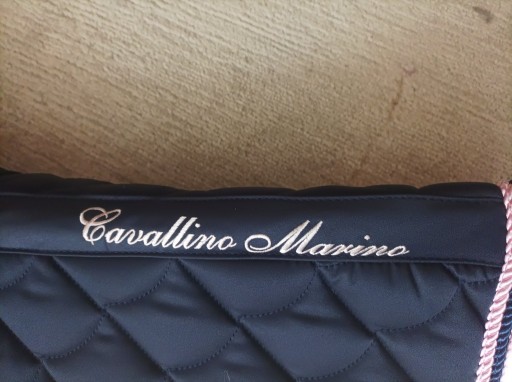 Zdjęcie oferty: czaprak HKM Cavallino Marino Bordo+Rose gold nowy!