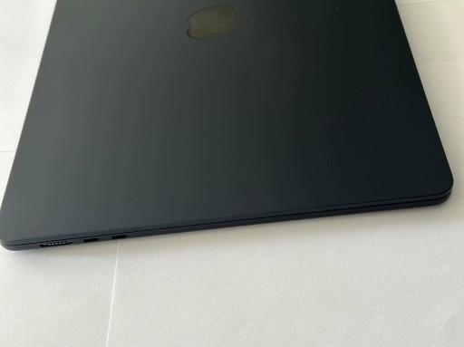 Zdjęcie oferty: Laptop MacBook Air M2 13,6 8 GB / 256 GB grafit