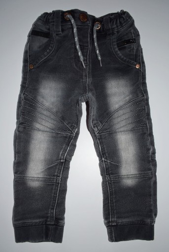 Zdjęcie oferty: Jeansowe spodnie chłopięce Next 92 cm