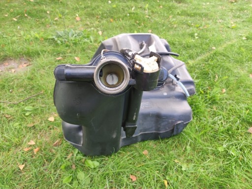 Zdjęcie oferty: Zbiornik + pływak Audi A4 B5 avant