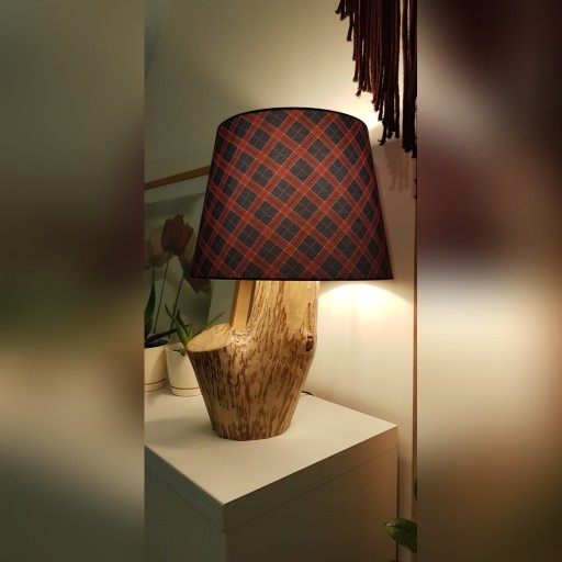 Zdjęcie oferty: lampka nocna,na stolik drewniana,lampa rękodzieło 