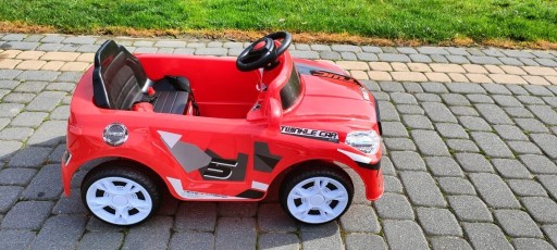 Zdjęcie oferty: Samochód elektryczny dla dziecka FEBER 