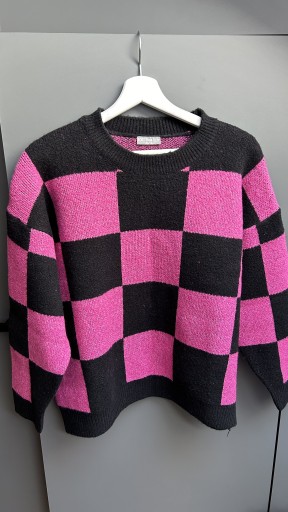 Zdjęcie oferty: Sweter sweterek ciepły różowo czarny