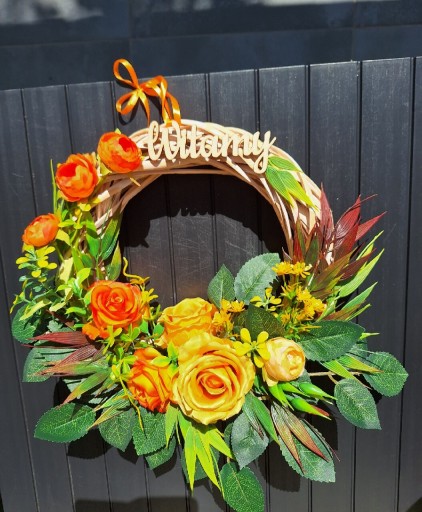 Zdjęcie oferty: Wianek całoroczy z różami, Wianek na drzwi z napisem "Witamy"