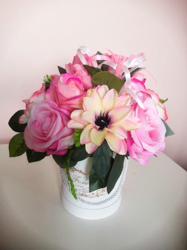 Zdjęcie oferty: Sztuczne kwiaty flower box 