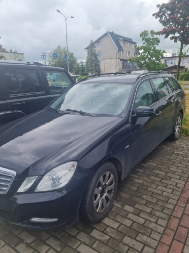 Zdjęcie oferty: Sprzedam mercesesa w 212