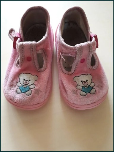 Zdjęcie oferty: Buciki pantofle 20 różowe misiem Nazo buty kapcie