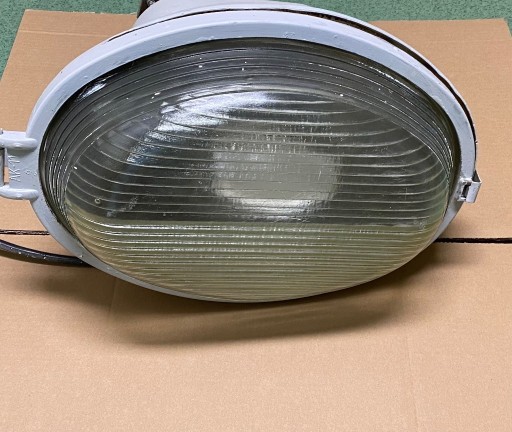 Zdjęcie oferty: Lampa industrialna lampa loft stara lampa prl