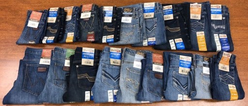 Zdjęcie oferty: Wrangler nowe Jeansy  różne rozmiary para 170 zł