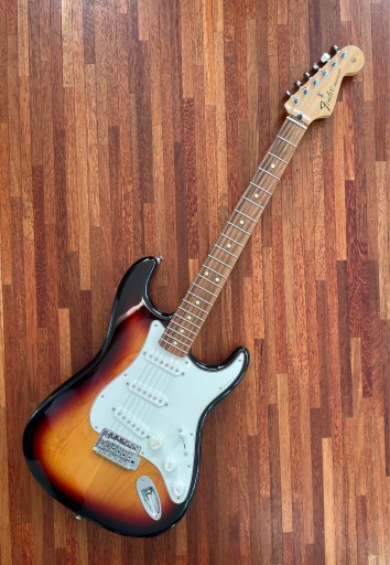 Zdjęcie oferty: Fender Stratocaster, RW BSB, super stan
