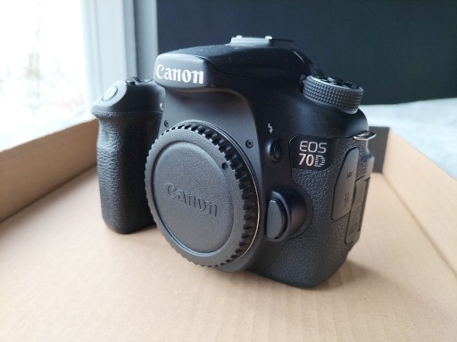 Zdjęcie oferty: Canon EOS 70D - body / stan wzorowy / full zestaw!