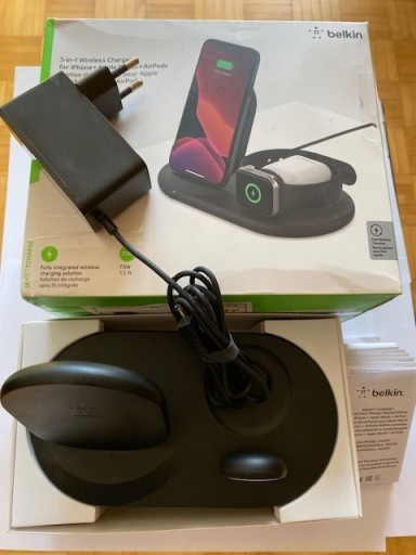 Zdjęcie oferty: Ładowarka bwzprzewodowa BELKIN do Apple - 3w1