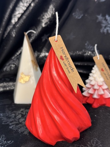 Zdjęcie oferty: Świeca sojowa czerwona świąteczny klimat w Twoim domu