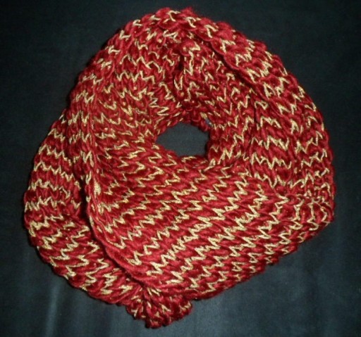 Zdjęcie oferty: SZALIK GRUBY KOMIN CZERWONO-ZŁOTY