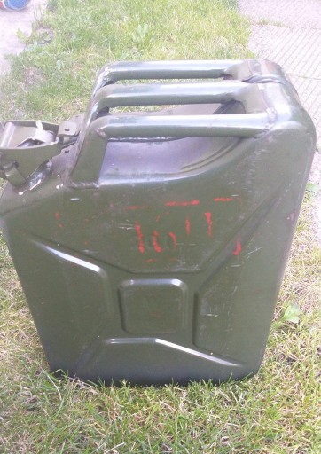 Zdjęcie oferty: kanister metalowy 20l  wojskowy karnister Pb  ON