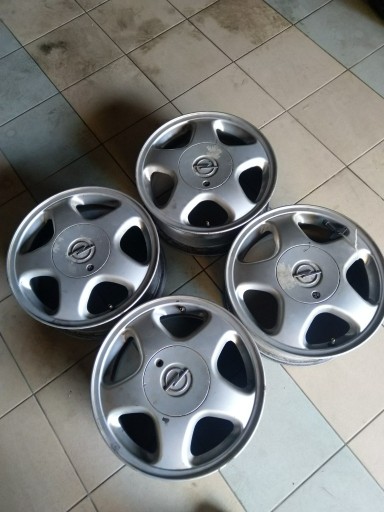 Zdjęcie oferty: Felgi aluminiowe 15"/5x110 Opel