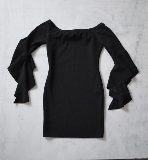 Zdjęcie oferty: mała czarna sukienka mini S 36 długi rękaw impreza