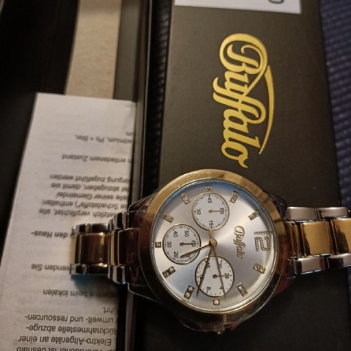 Zdjęcie oferty: Złoty zegarek marki Bufflo