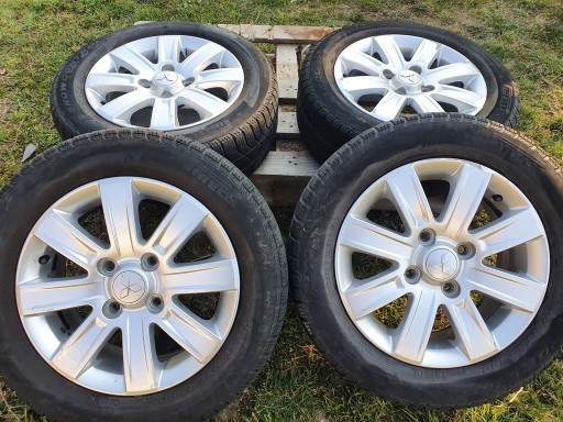 Zdjęcie oferty: Alufelgi z oponami Mitsubishi 15"